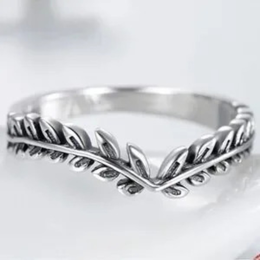 Sterling Silver Leaf Stackable Ring?size 6, 7, 8